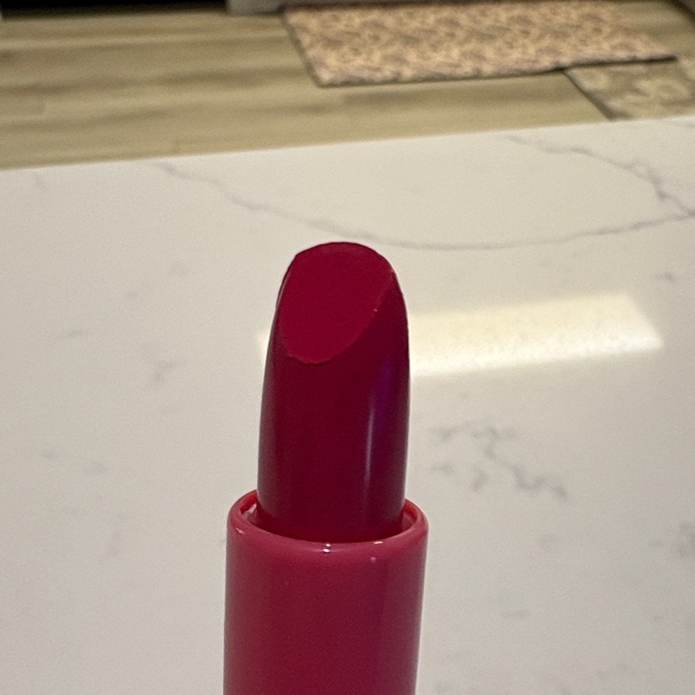 Colour Bold Pink Lipstick - Picture 2 of 4